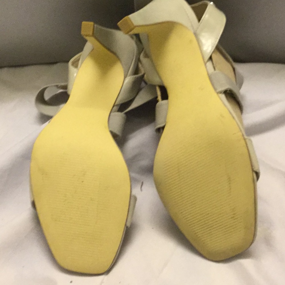 Never worn Calvin Klein Sandal - Picture 4 of 8
